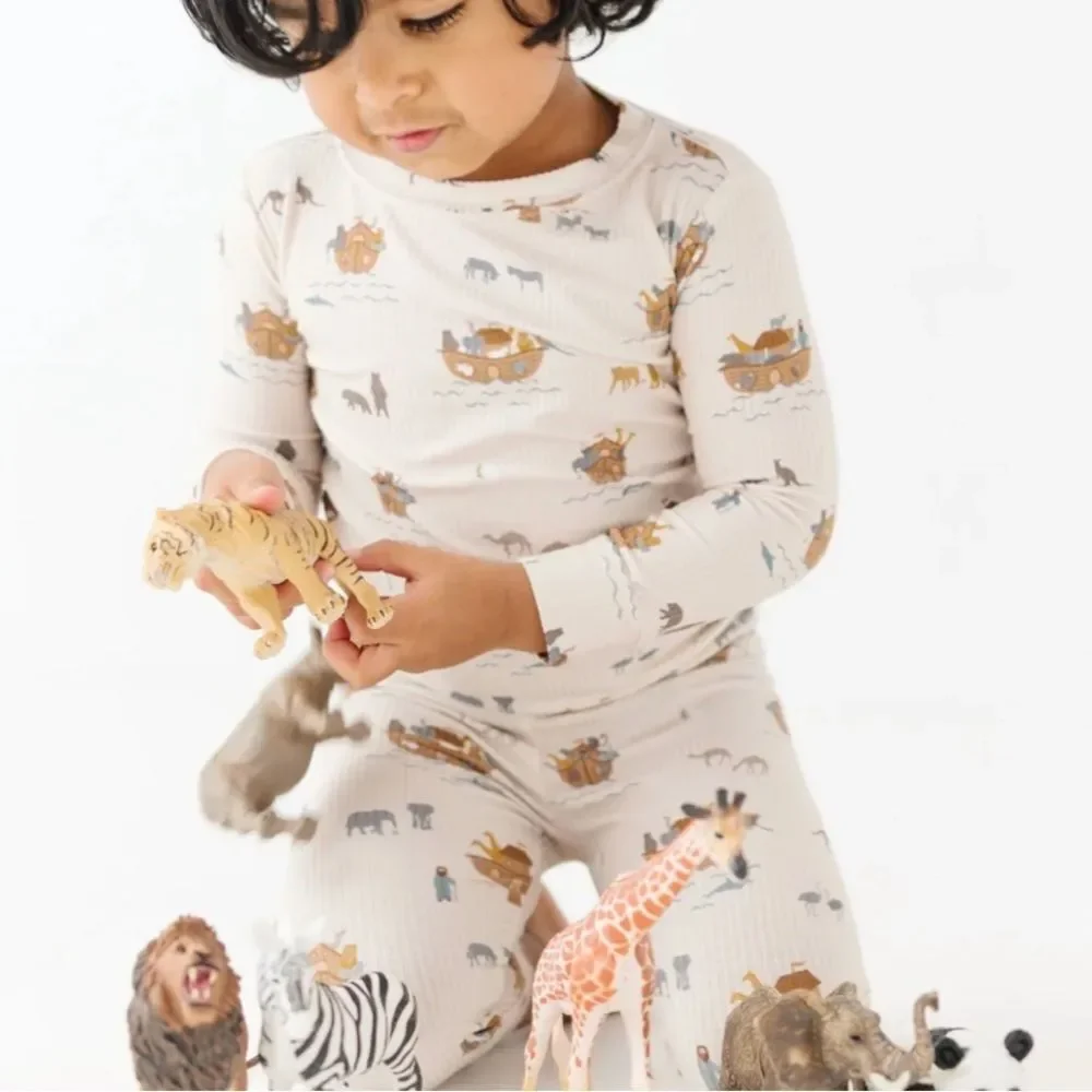 Brave Little Ones Noah's Ark Small Ribbed Two-Piece Set Tan 3T NWT